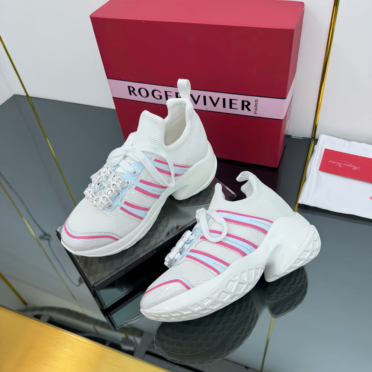 VIV' RUN SNEAKERS IN WHITE TECHNICAL FABRIC WITH PINK AND LIGHT BLUE CALFSKIN