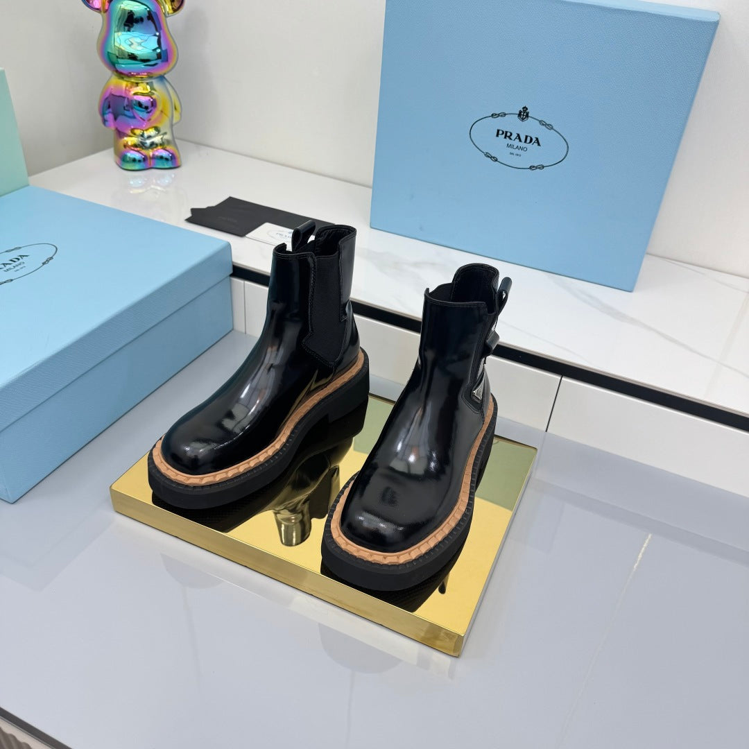 PRADA 25S CHELSEA BOOTS 50MM IN BLACK GLOSSY CALFSKIN