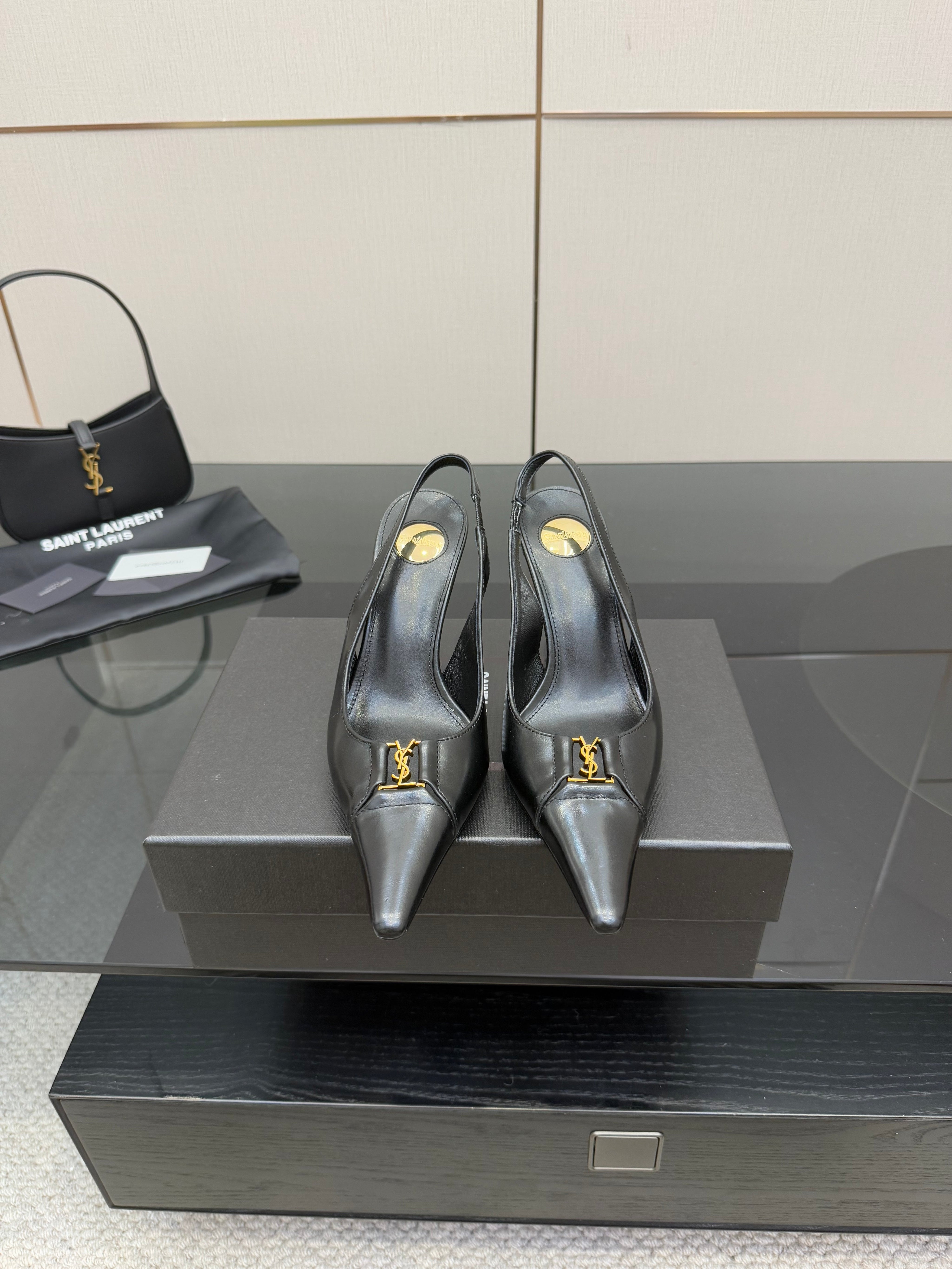 YSL 25S SLINGBACK HIGH HEELS 90 MM IN BLACK LAMBSKIN WITH GOLD HARDWARE STYLE 10