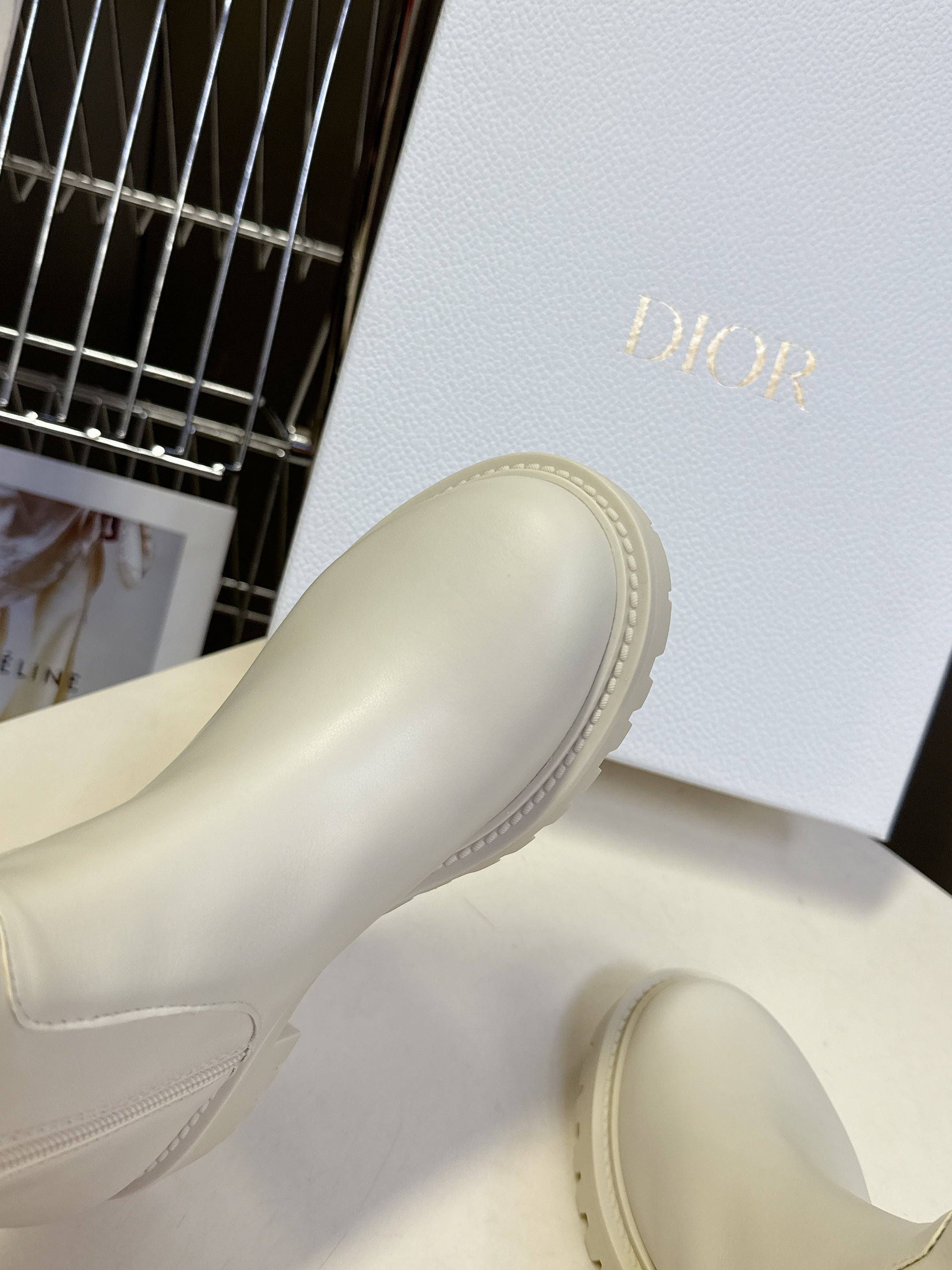 DIOR 25S D-MAJOR ANKLE BOOTS IN WHITE LAMBSKIN WITH GOLD HARDWARE