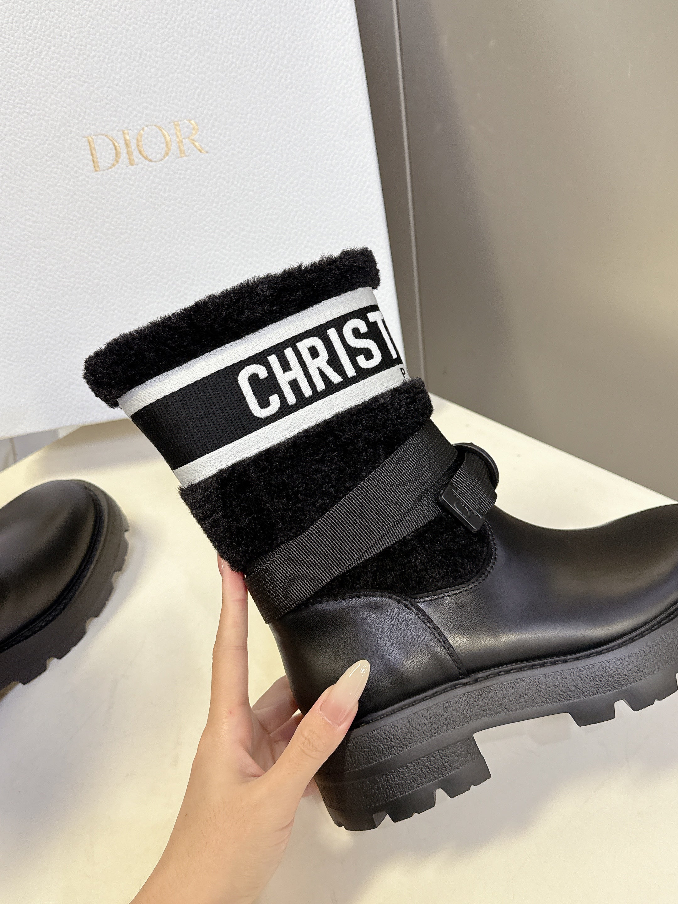 DIOR 25S D-MAJOR ANKLE BOOTS IN BLACK LAMBSKIN AND WOOL