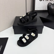 CC SANDAL 25S IN BLACK FABRIC WITH WHITE HARDWARE