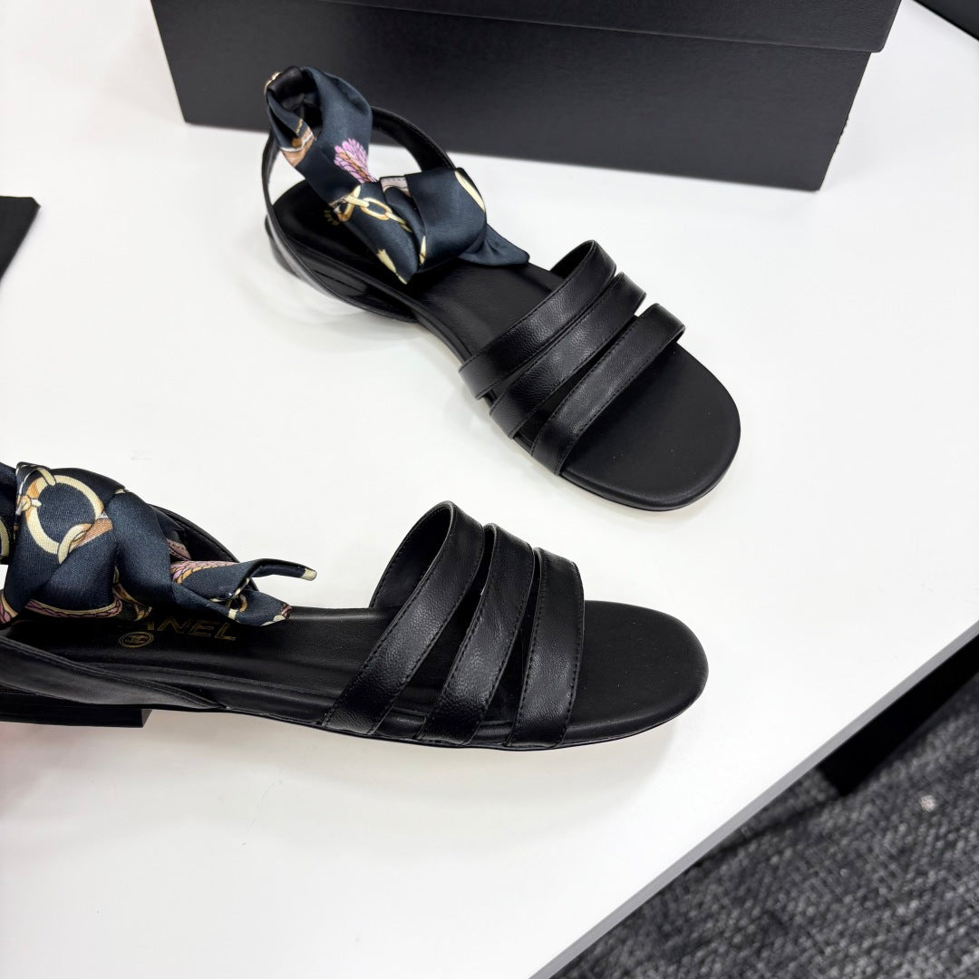 CC SANDAL 25S IN BLACK LAMBSKIN WITH SILK BOW