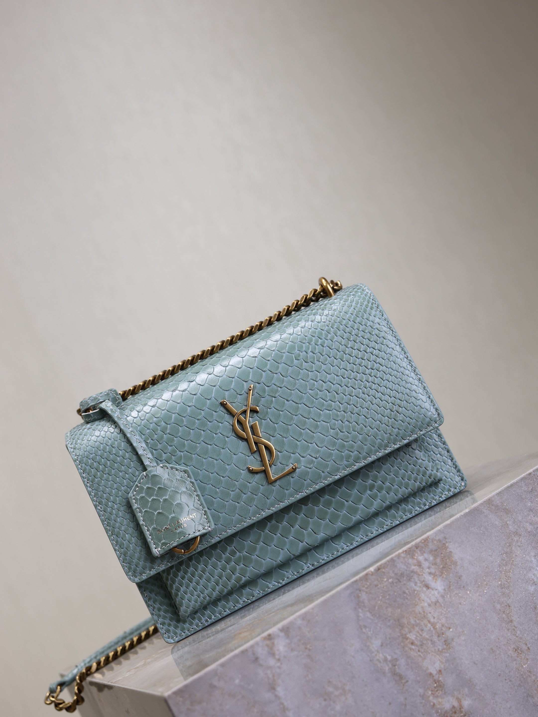 YSL 25S SUNSET MEDIUM 22 IN LIGHT BLUE CROCODILE-EMBOSSED CALFSKIN GOLD HARDWRE
