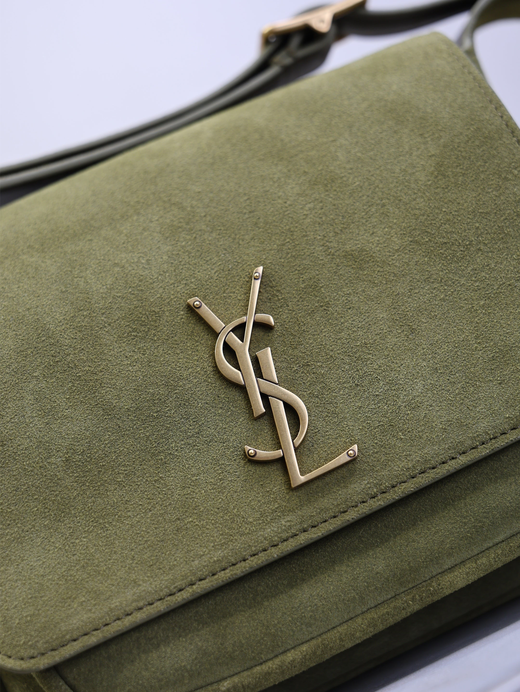 YSL 25S NIKI SATCHEL 22 IN BARLEY GREEN SUEDE GOLD HARDWRE