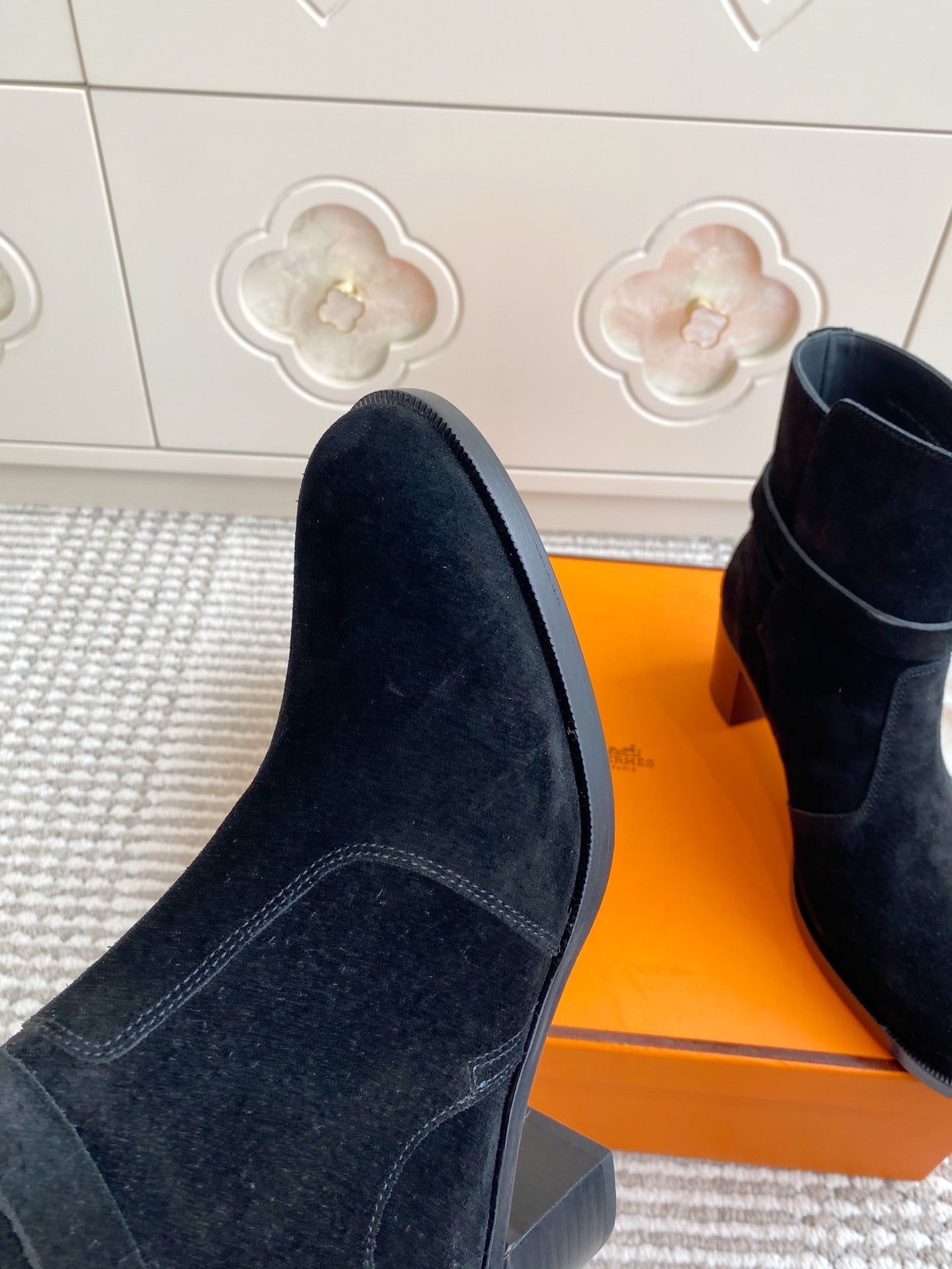 HM 25S FRENCHIE 50 ANKLE BOOT 50 MM IN BLACK SUEDE WITH SILVER HARDWARE