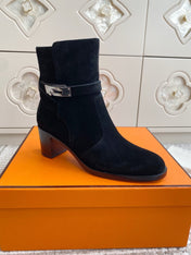 HM 25S FRENCHIE 50 ANKLE BOOT 50 MM IN BLACK SUEDE WITH SILVER HARDWARE