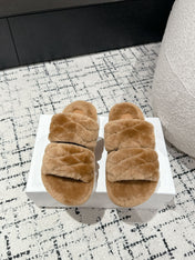 DAD SANDAL MULE IN CAMEL BROWN SHEARLING