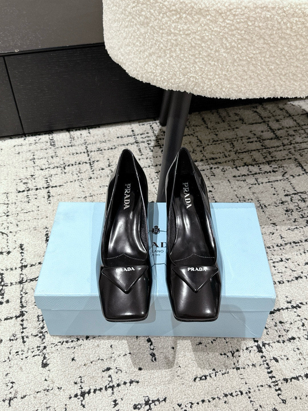 PRADA 25S SQUARE TOE HIGH HEELS IN BLACK PATENT CALFSKIN