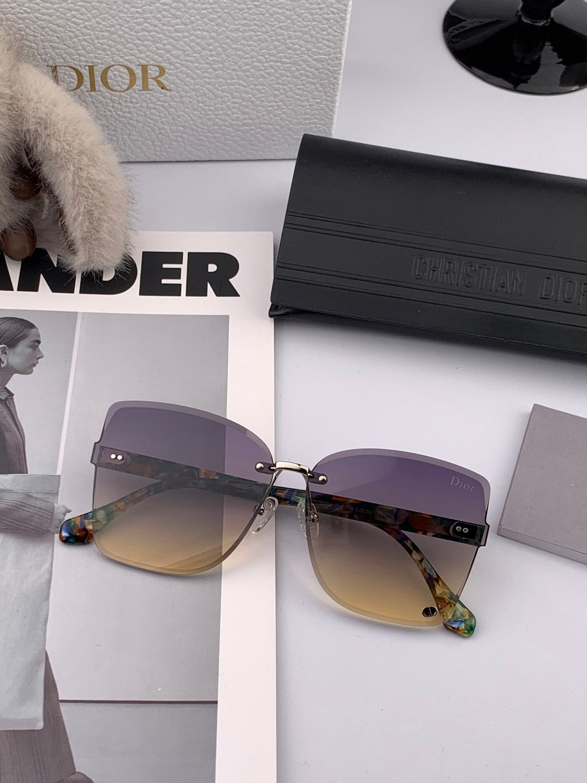 MONTAIGNE SUNGLASS CD6710 IN MULTICOLOR ACETATE