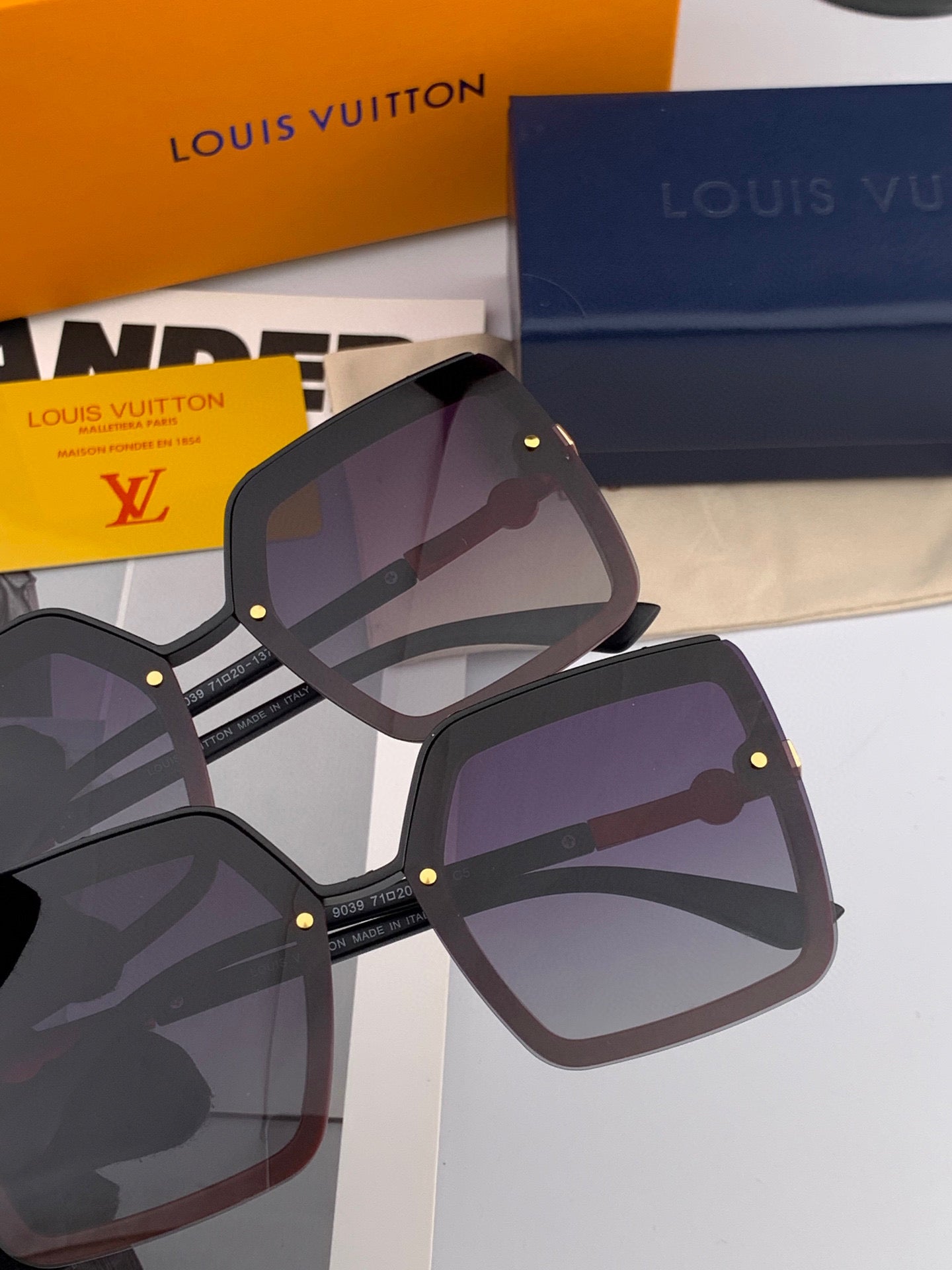 SQUARE SUNGLASSES L081 IN BLACK RED ACETATE