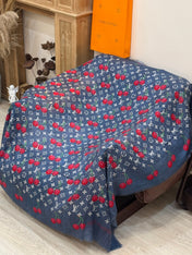 LV SCARF 140 CM IN CASHMERE 721492