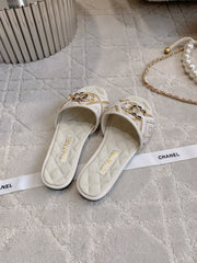 FLAT SANDALS LOGO STONE AND CHAIN IN WHITE LAMBSKIN WITH RAFFIA