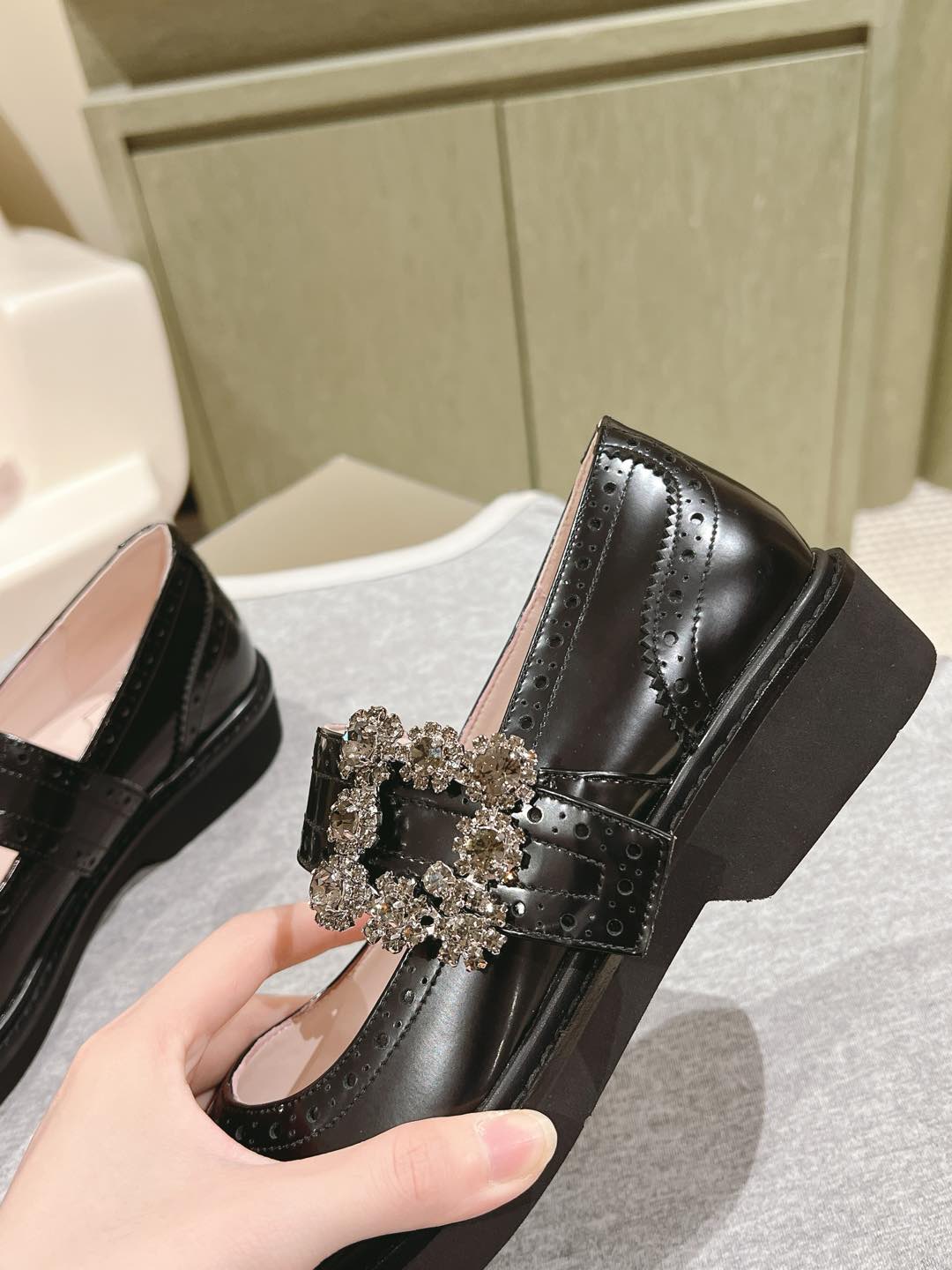 VIV' RANGERS MARY JANES IN BLACK CALFSKIN