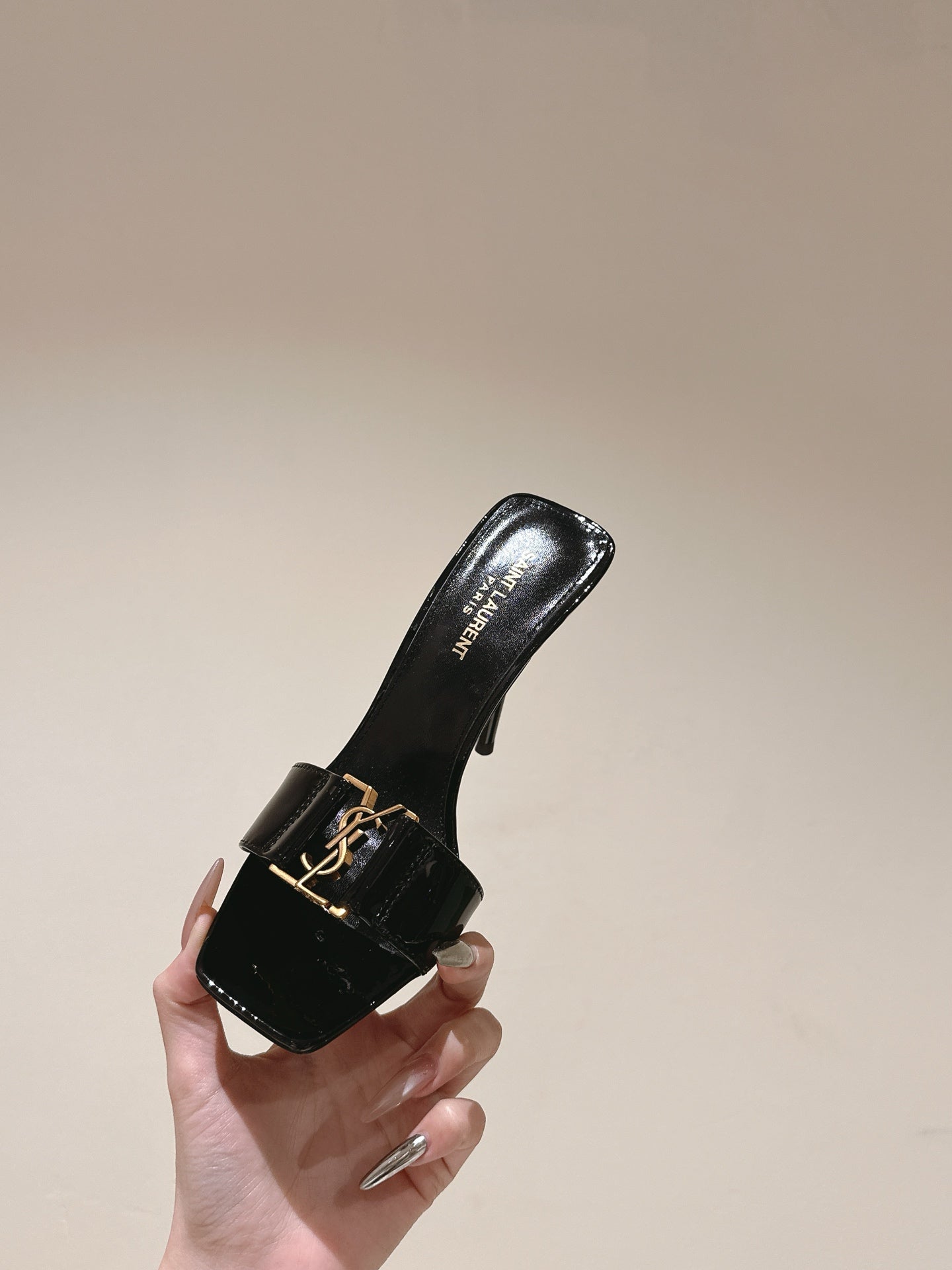 YSL 25S SQUARE-TOE HIGH-HEEL SANDALS 100 MM IN BLACK GLOSSY LAMBSKIN WITH GOLD HARDWARE