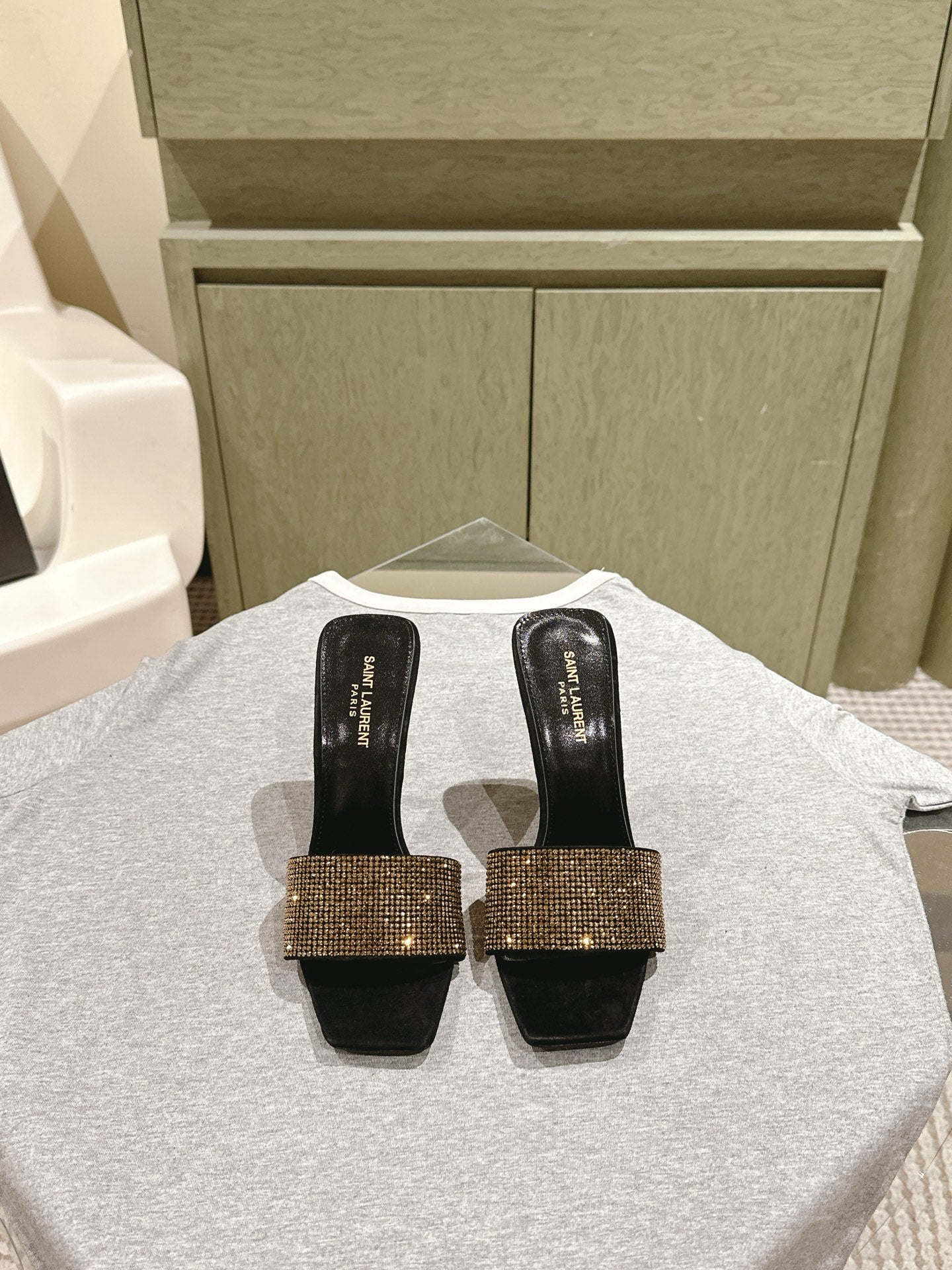 YSL 25S HEELED SANDALS 100 MM IN BLACK LAMBSKIN WITH GOLD RHINESTONE-EMBELLISHED STRAP