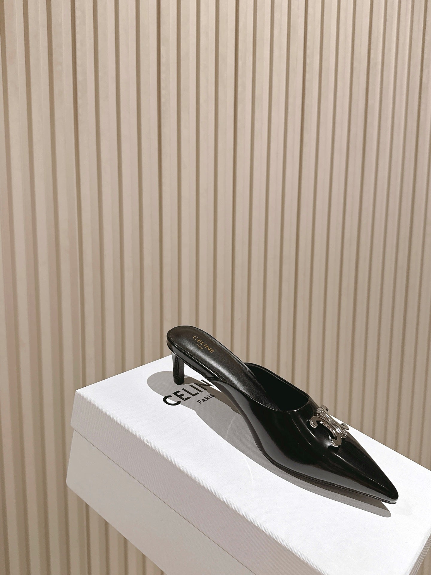 CELINE 25S ALMA TRIOMPHE MULE 45MM IN BLACK CALFSKIN SILVER HARDWARE