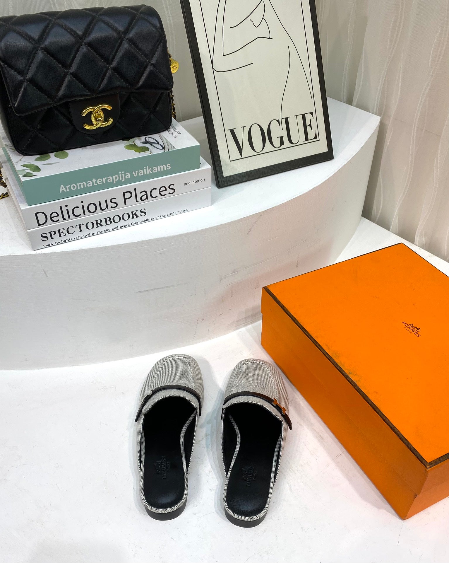 IENA MULE  GRAY CANVAS AND BLACK CALFSKIN