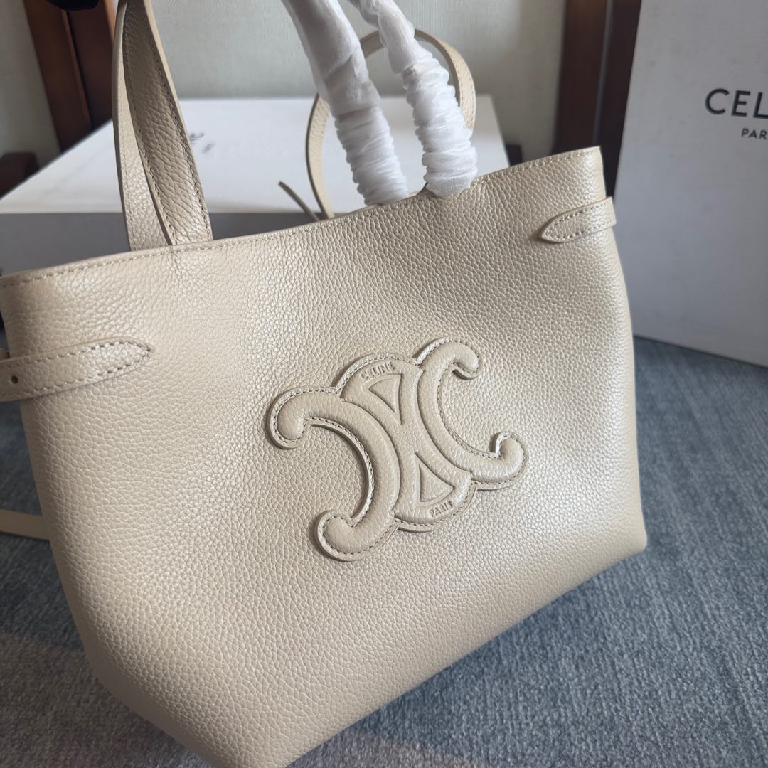 MINI CABAS ANAÏS CUIR TRIOMPHE 20 IN BEIGE GRAINED CALFSKIN