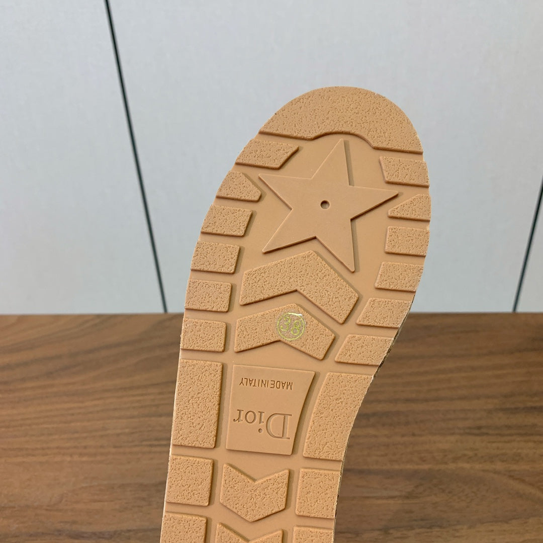 DIOR 25S DWAY WEDGE SLIDE 90 MM IN WHITE CALFSKIN