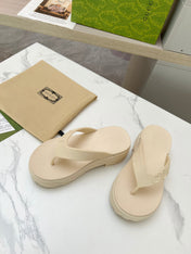 THONG PLATFORM IN BEIGE CREAM IMPORTED TPU