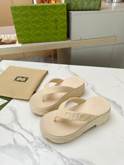 THONG PLATFORM IN BEIGE CREAM IMPORTED TPU