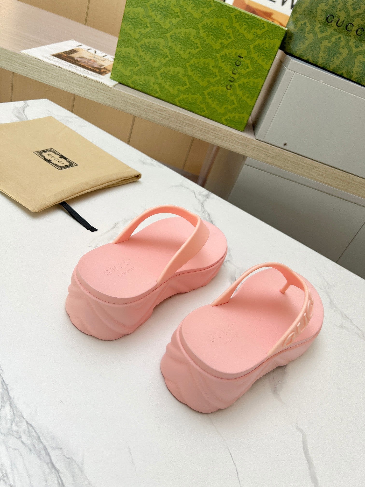 THONG PLATFORM IN LIGHT PINK IMPORTED TPU