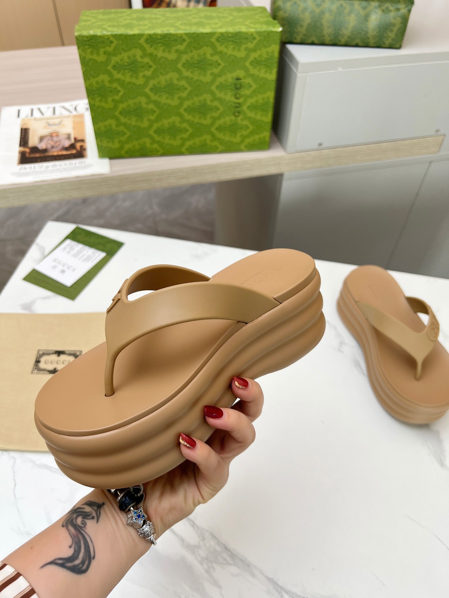 THONG PLATFORM 5 CM IN CIDER BROWN IMPORTED TPU