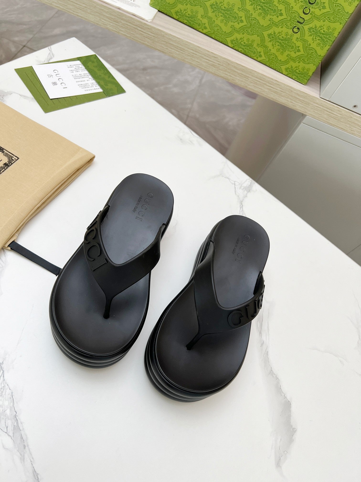 THONG PLATFORM 5 CM IN BLACK IMPORTED TPU