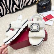 VIV' WINTER FUR STRASS BUCKLE SANDALS IN WHITE SHEEPSKIN