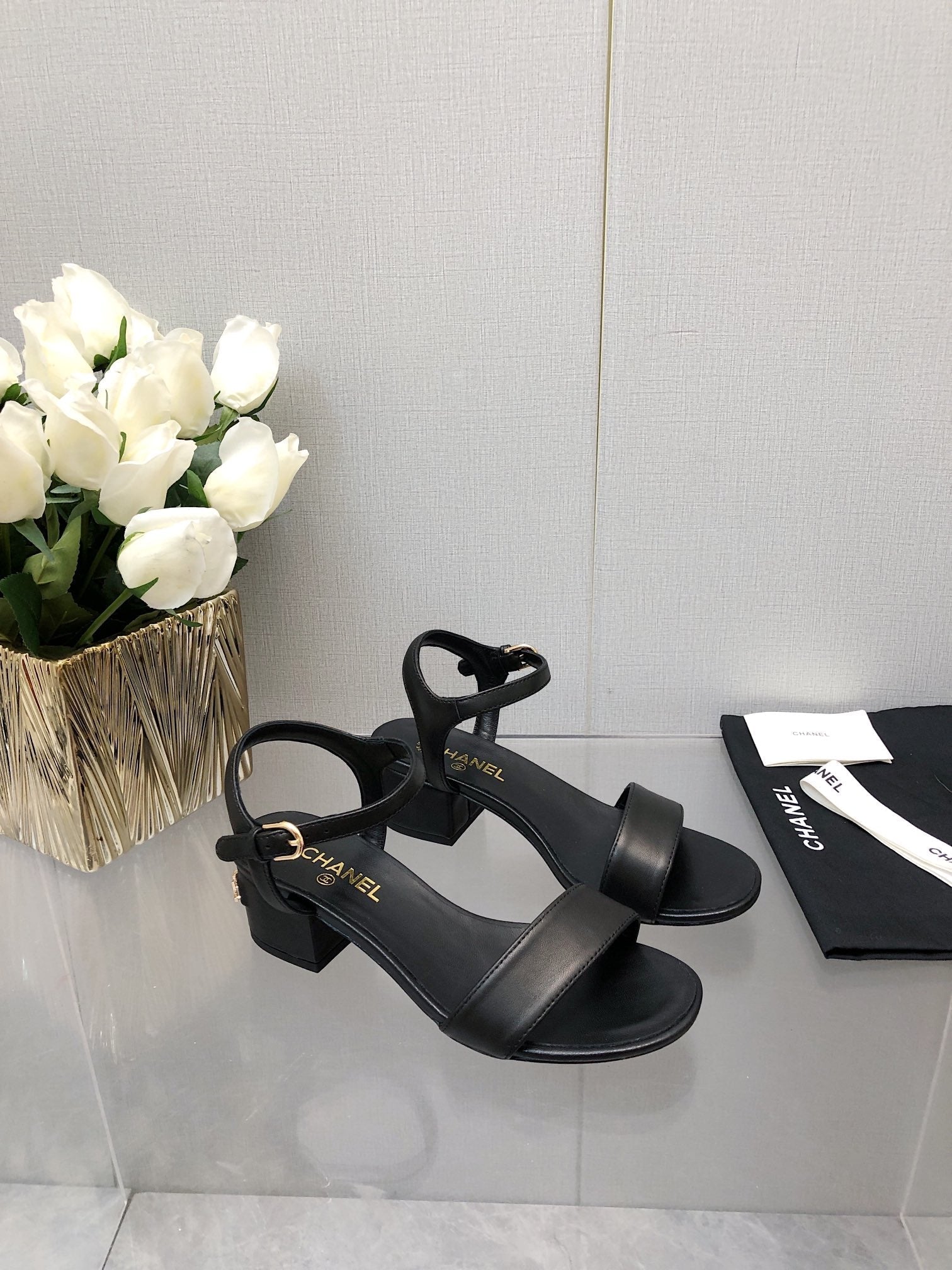 BLOCK HEEL 5 CM SANDAL IN BLACK LAMBSKIN