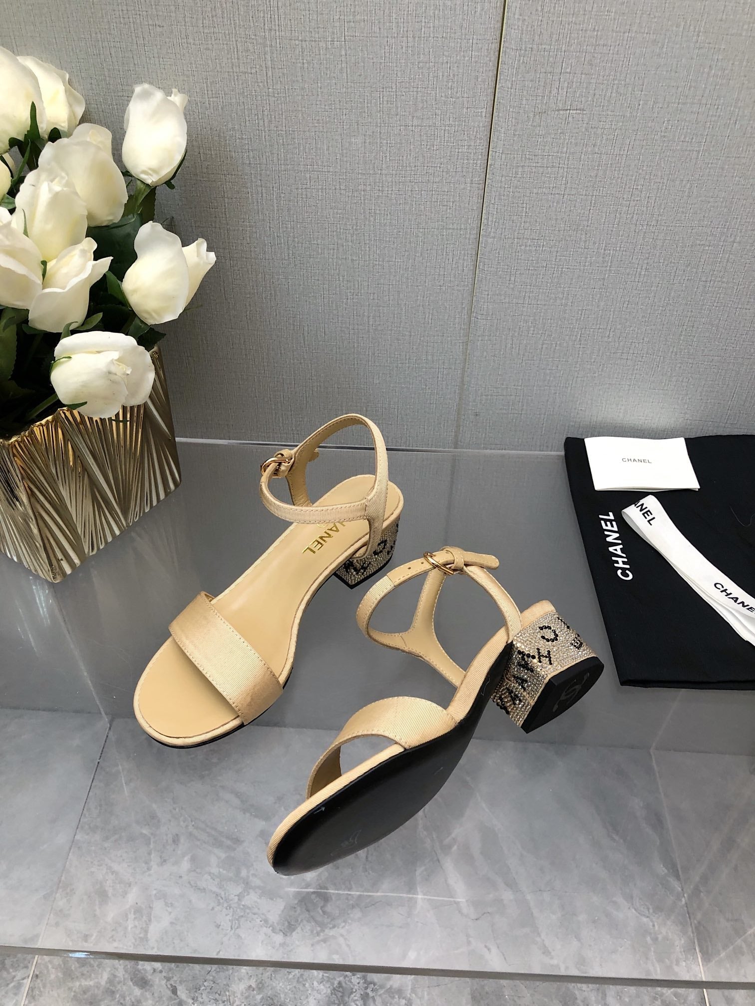 BLOCK HEEL WITH CRYSTAL 5 CM SANDAL IN SAND BROWN FABRIC