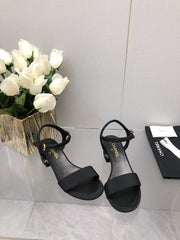 BLOCK HEEL WITH CRYSTAL 5 CM SANDAL IN BLACK FABRIC