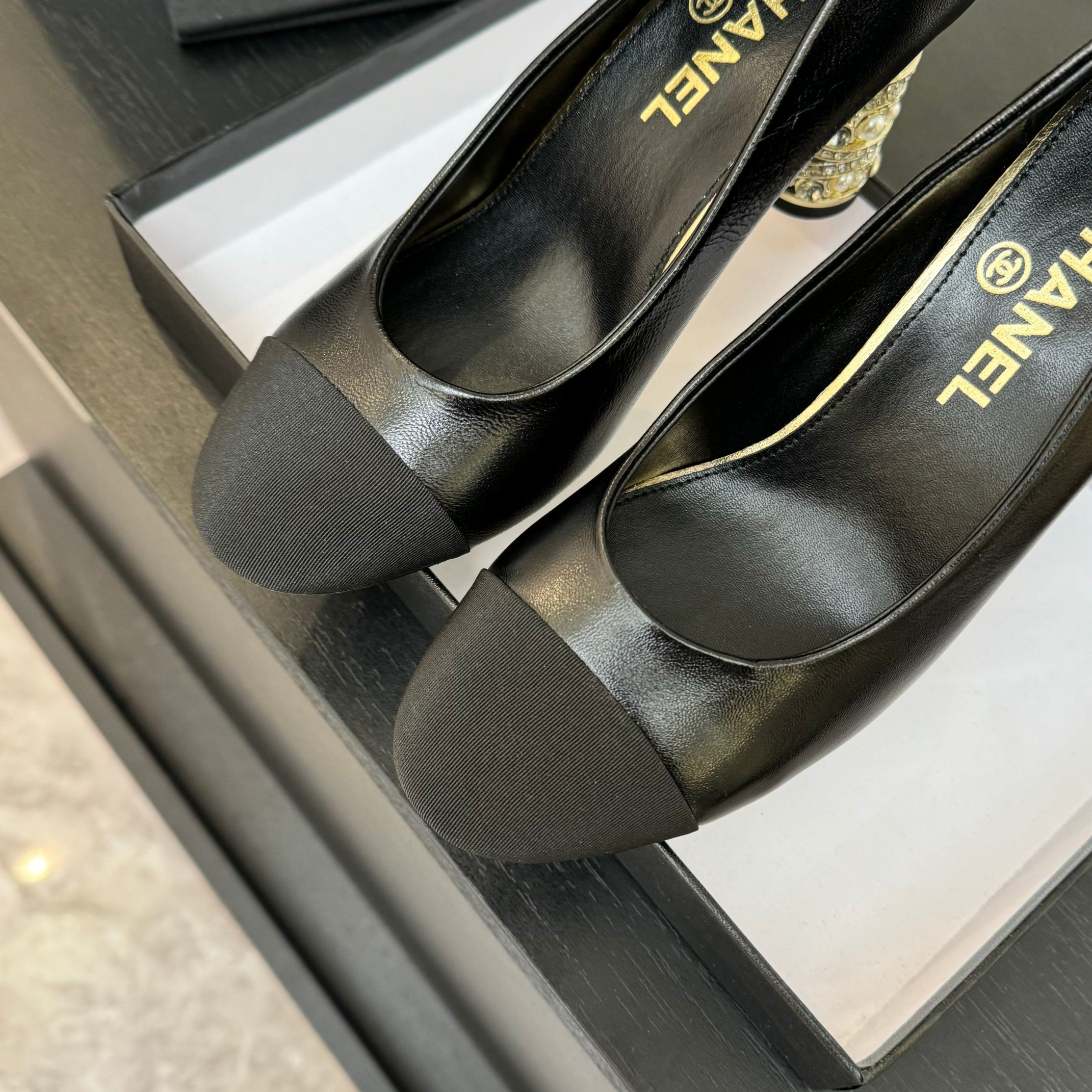 HIGH HEEL 85 MM SANDALS IN BLACK CALFSKIN AND FABRIC