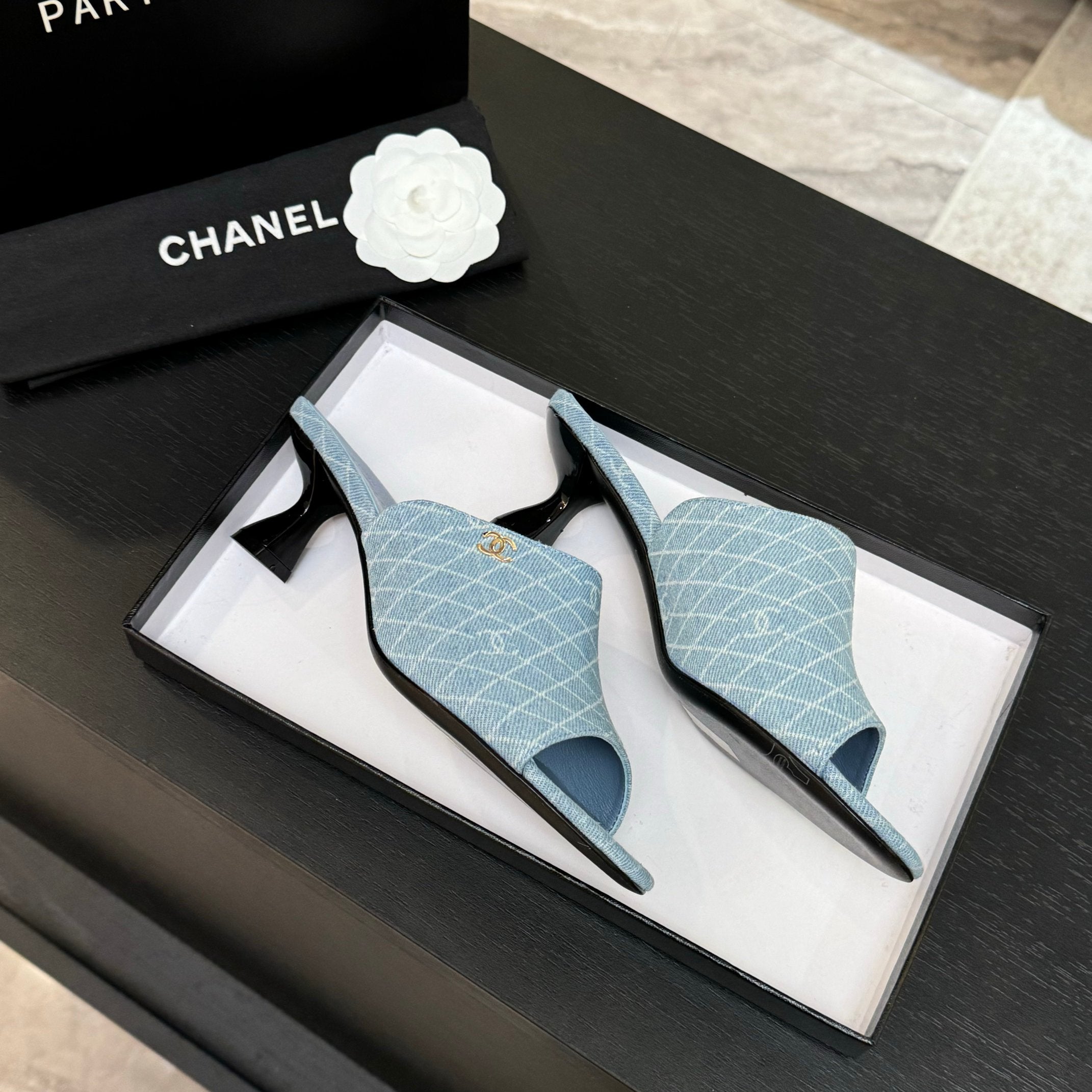 PEEP TOE MULE 55MM IN SKY BLUE DENIM CHECKERED AND LOGO