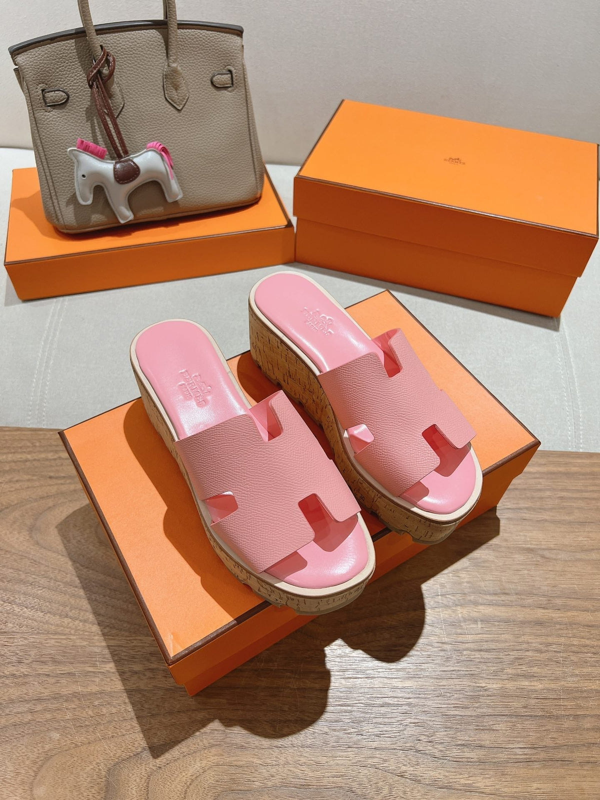 HM 25S HIGH WEDGE SANDALS IN PINK LAMBSKIN STYLE 31