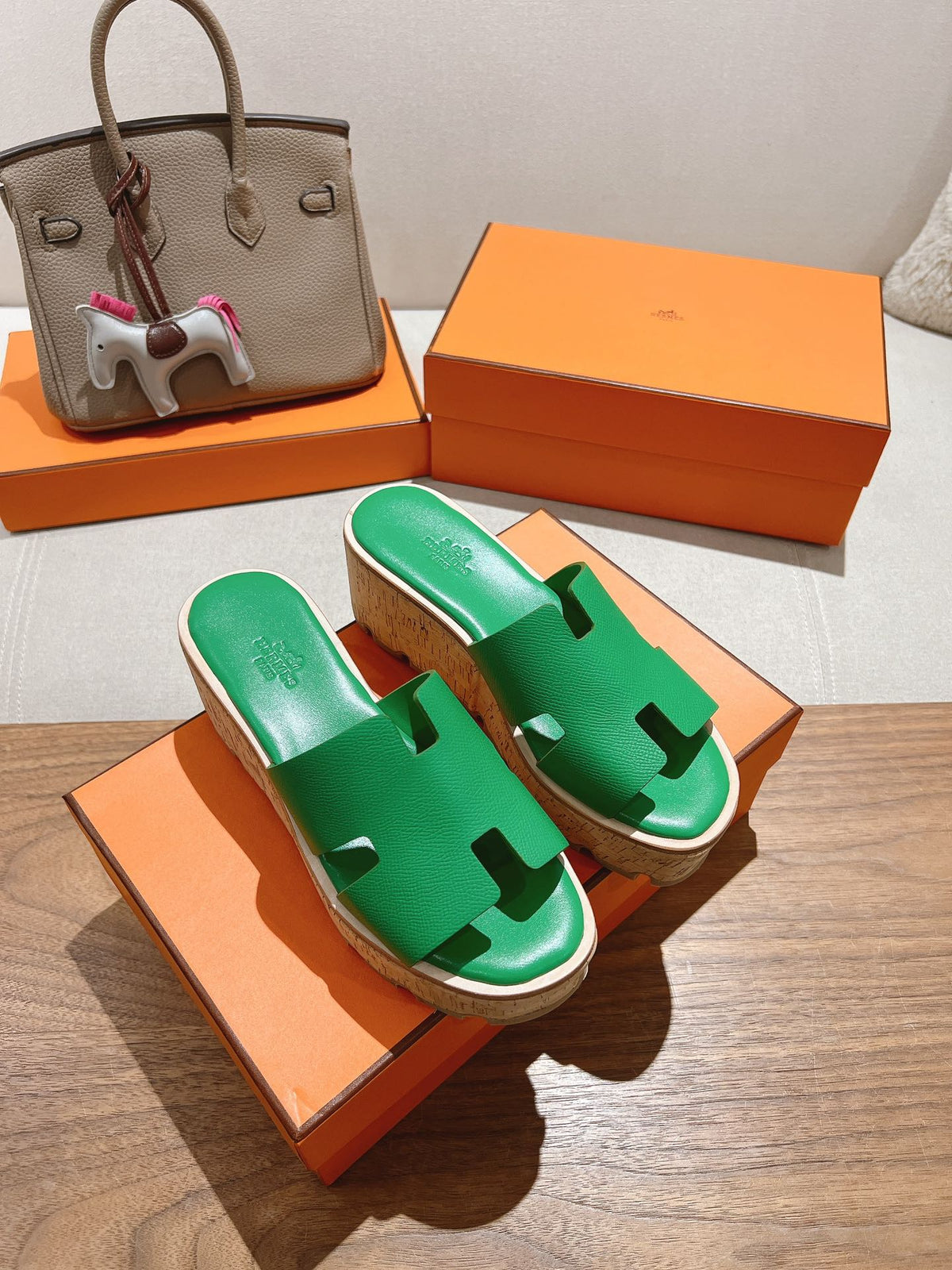 HM 25S HIGH WEDGE SANDALS IN GREEN LAMBSKIN STYLE 25