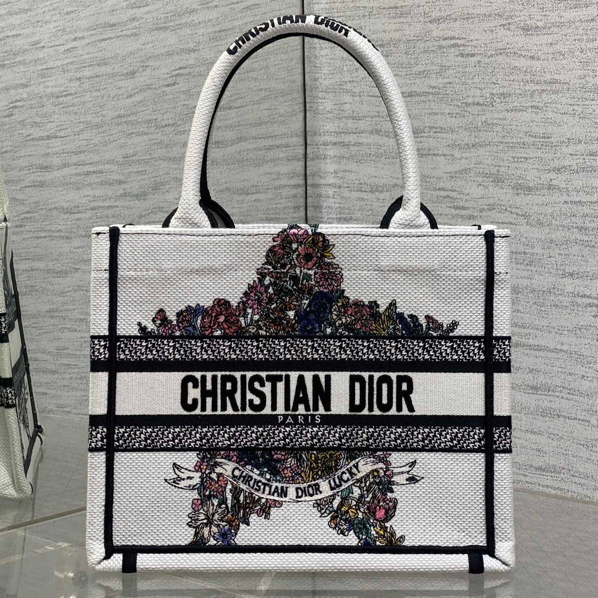 DIOR 25S LUCKY SMALL DIOR BOOK TOTE 26 IN WHITE MULTICOLOR DIOR STAR EMBROIDERY