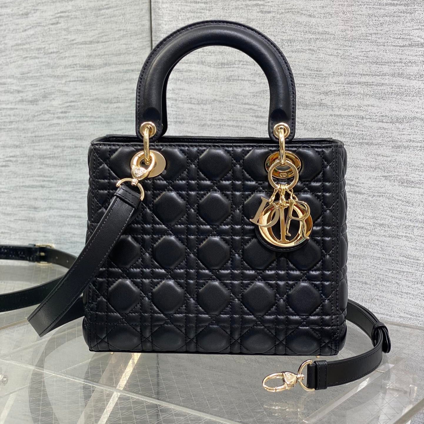 DIOR 25S MEDIUM LADY BAG 24 IN BLACK CALFSKIN GOLD HARDWRE