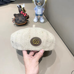 BERRET HAT IN WHITE CREAM TWEED 394274