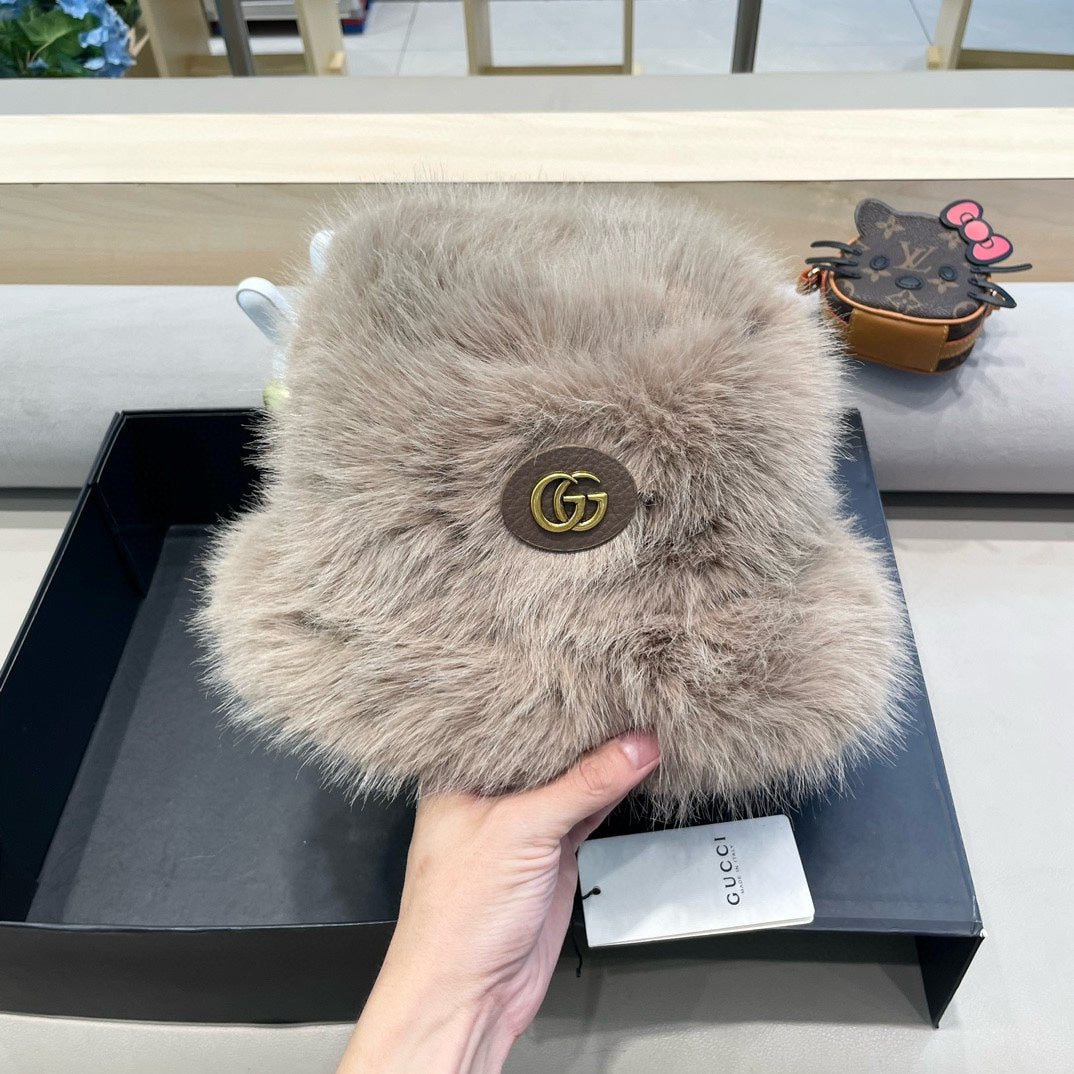 BUCKET HAT IN KHAKI BROWN FOX FUR 404749