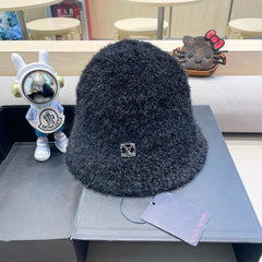 BUCKET HAT IN BLACK RABBIT FUR 404833