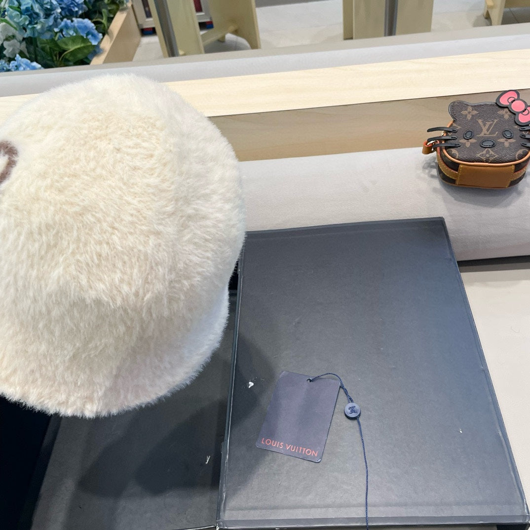 BUCKET HAT IN BEIGE RABBIT FUR 421261