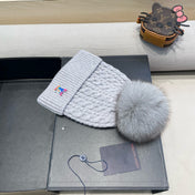 KNITTED BEANIE HAT IN GRAY WOOL 426216