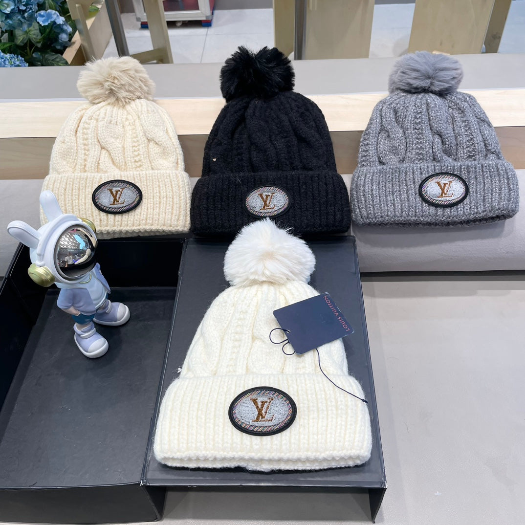 BEANIE HAT IN WHITE WOOL 433487