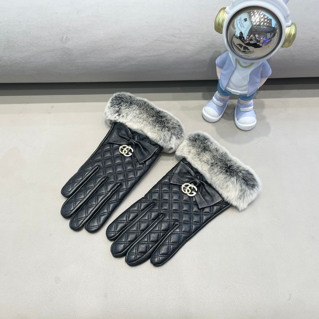 GLOVES WITH BOW IN BLACK LAMBSKIN AND RABBIT FUR 432556