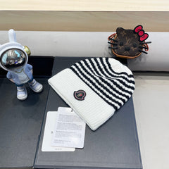 BEANIE HAT IN WHITE MIX BLACK CASHMERE 436733