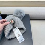 BEANIE HAT IN ASH GRAY WOOL WITH POM POM 438107