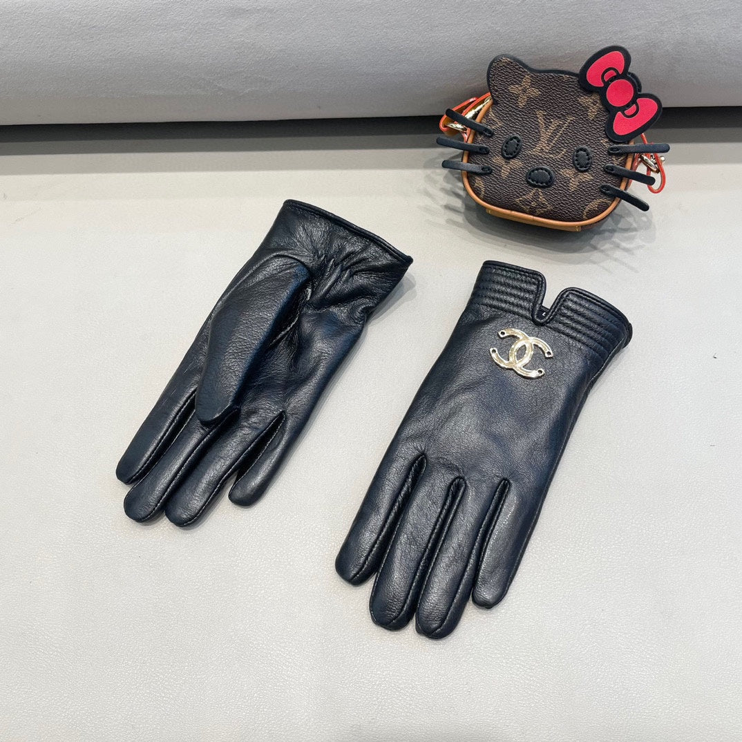 GLOVES IN BLACK LAMBSKIN WITH GOLD LOGO 462414