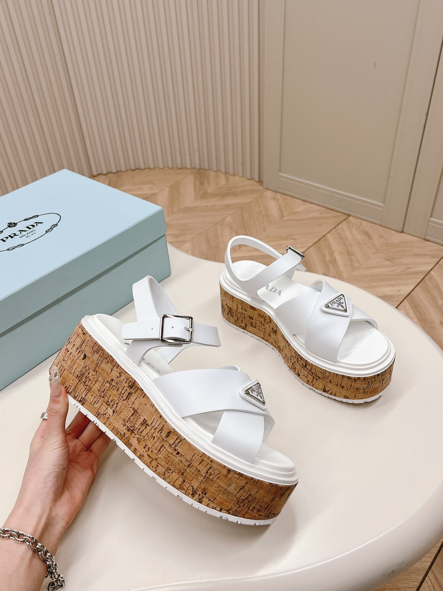 PRA WEDGE PLATFORM SANDALS WHITE CALFSKIN